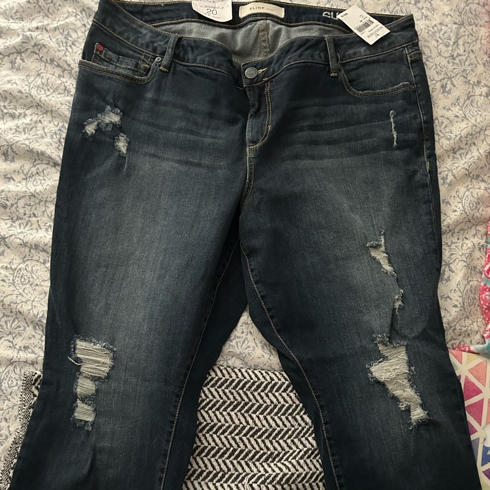 Slink size 20 destructed crop jeans